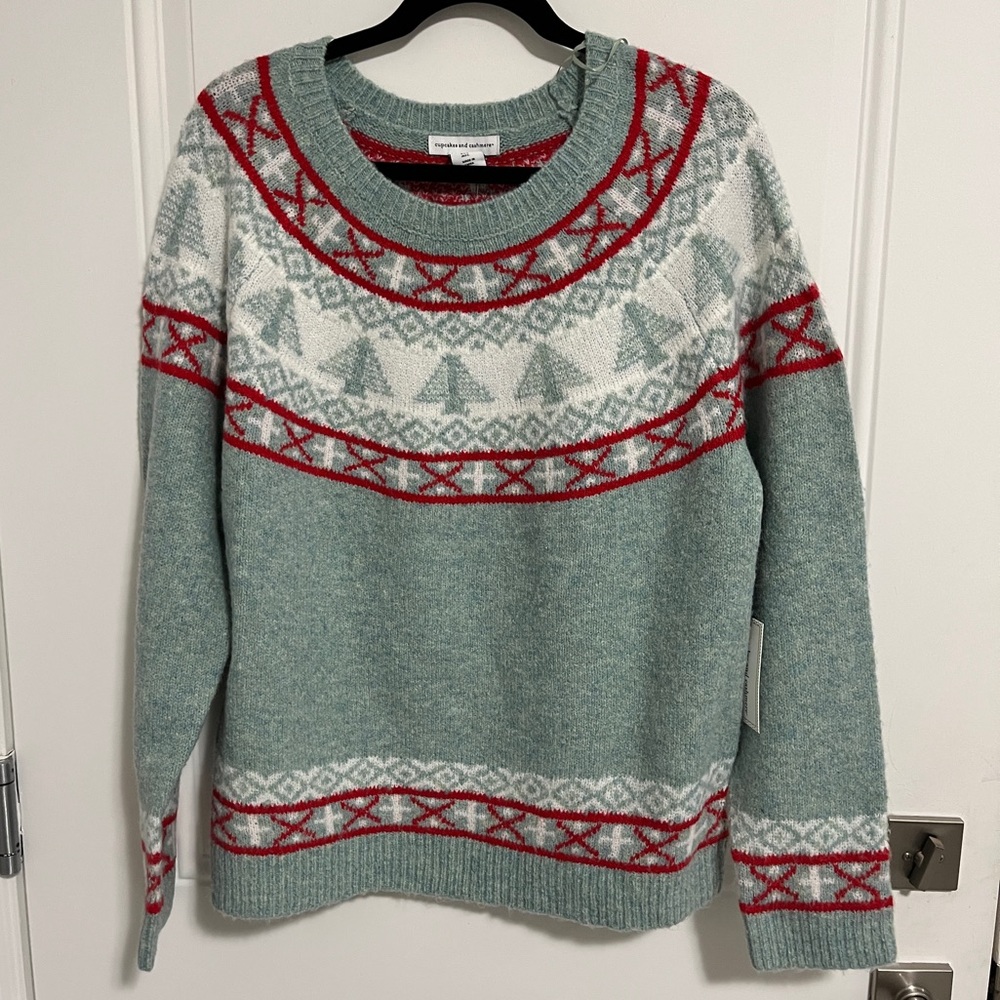NWT - cupcakes and cashmere Women’s Graphic Super Soft Sweater - Size L
